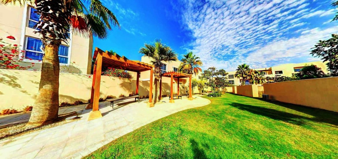 Купить виллу в Al Raha Gardens, Abu Dhabi, ОАЭ 4 спальни, 289м2 № 1212 - фото 8