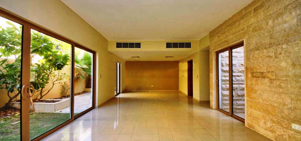 Купить таунхаус в Al Raha Gardens, Abu Dhabi, ОАЭ 4 спальни, 304м2 № 1151 - фото 2