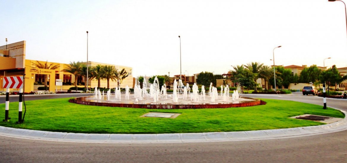 Купить таунхаус в Al Raha Golf Gardens, Abu Dhabi, ОАЭ 4 спальни, 409м2 № 1425 - фото 8