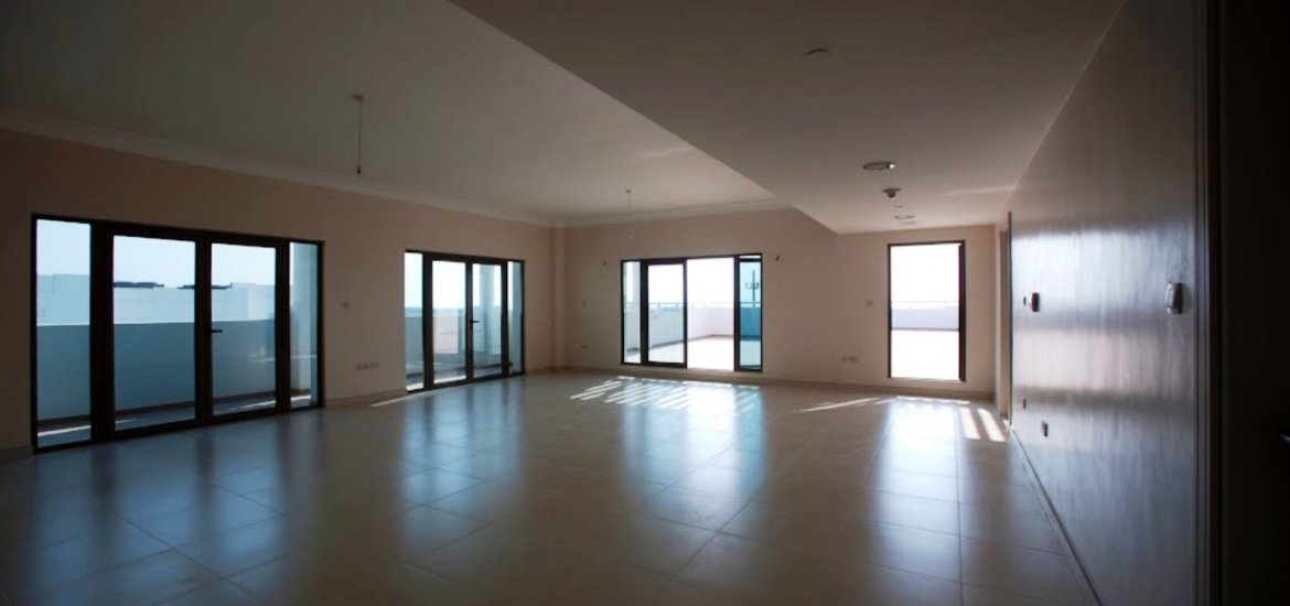 Villa for sale in Al Bateen, Abu Dhabi, UAE 4 bedrooms, 392 sq.m. No. 352 - photo 3