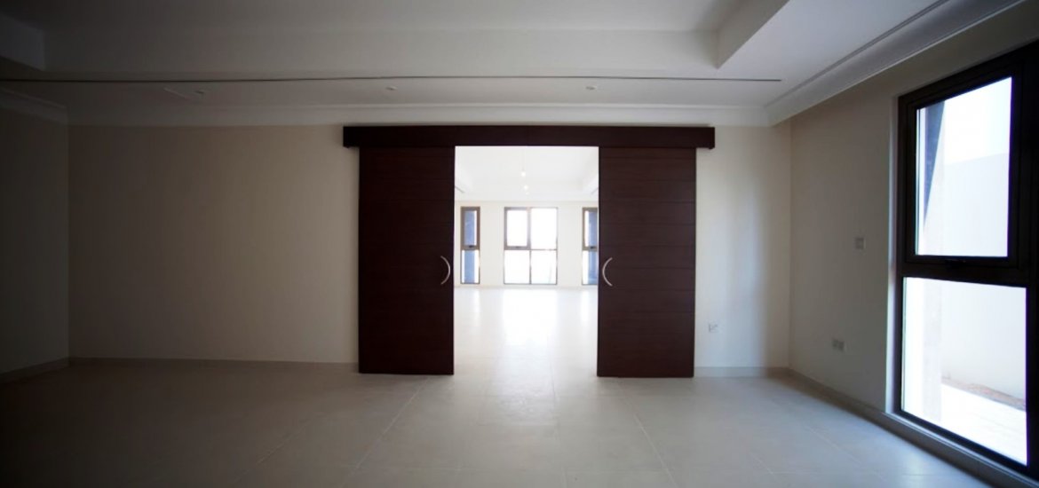 Villa for sale in Al Bateen, Abu Dhabi, UAE 6 bedrooms, 502 sq.m. No. 354 - photo 1
