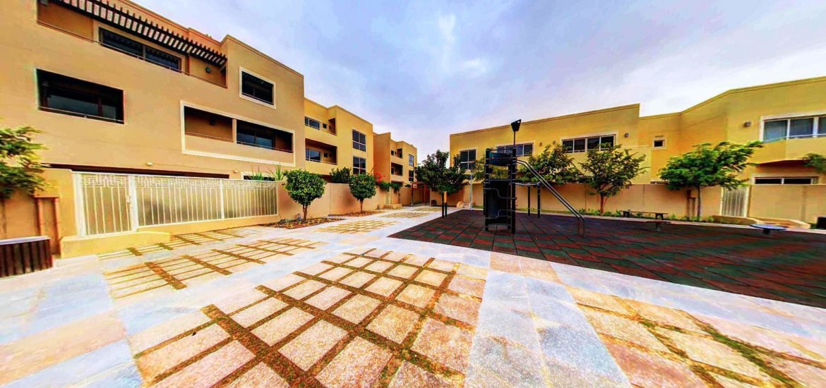 Townhouse for sale in Al Raha Gardens, Abu Dhabi, UAE 4 bedrooms, 301 sq.m. No. 1163 - photo 6
