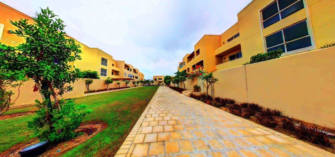 Townhouse for sale in Al Raha Gardens, Abu Dhabi, UAE 4 bedrooms, 218 sq.m. No. 1165 - photo 7