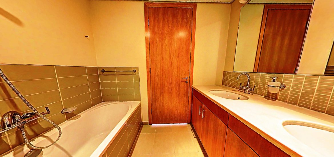 Townhouse for sale in Al Raha Gardens, Abu Dhabi, UAE 4 bedrooms, 301 sq.m. No. 1163 - photo 5