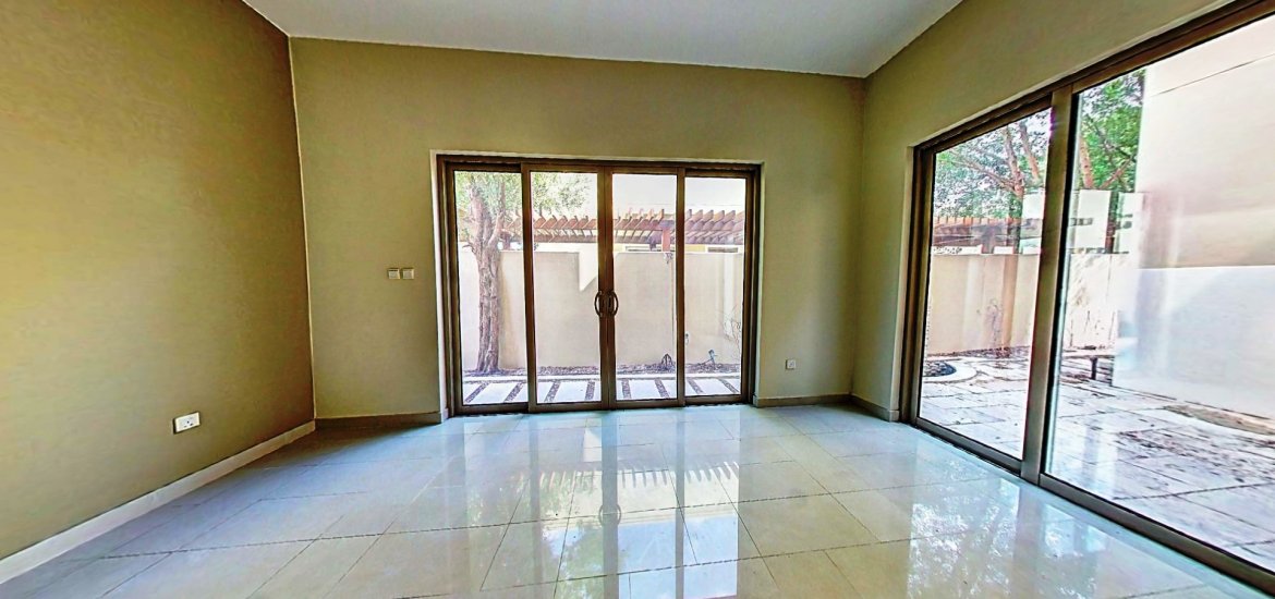 Townhouse for sale in Al Raha Gardens, Abu Dhabi, UAE 4 bedrooms, 301 sq.m. No. 1163 - photo 4