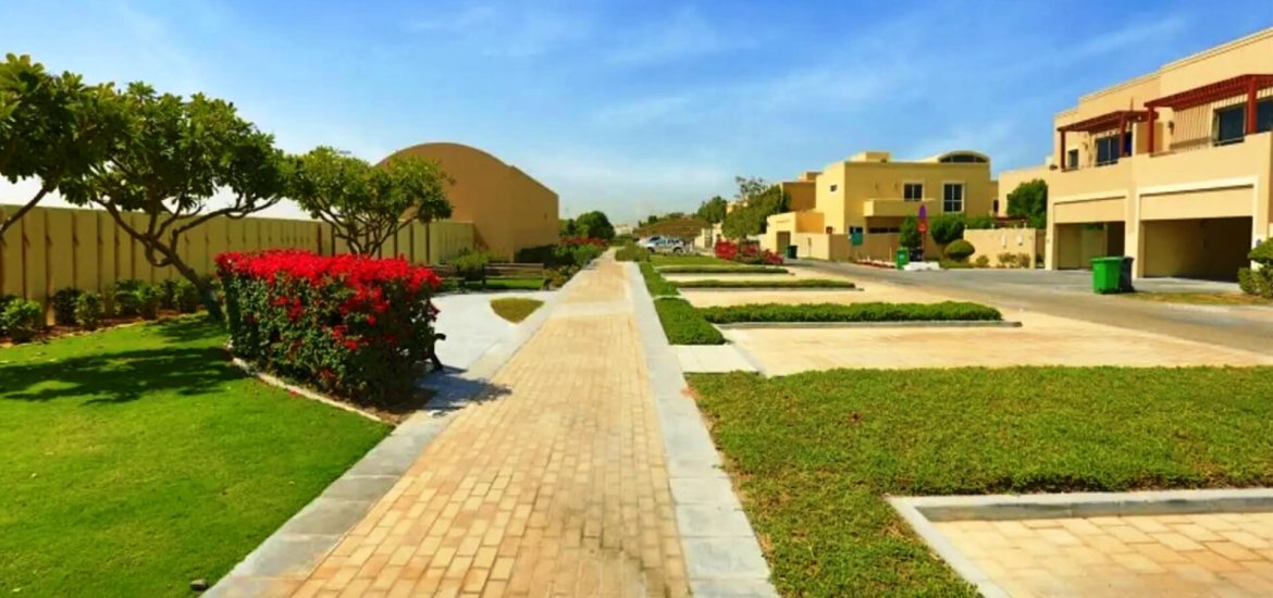 Townhouse for sale in Al Raha Gardens, Abu Dhabi, UAE 4 bedrooms, 258 sq.m. No. 1221 - photo 8