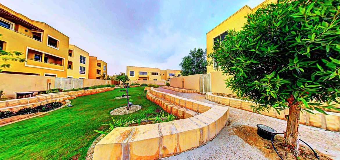 Townhouse for sale in Al Raha Gardens, Abu Dhabi, UAE 4 bedrooms, 258 sq.m. No. 1221 - photo 9