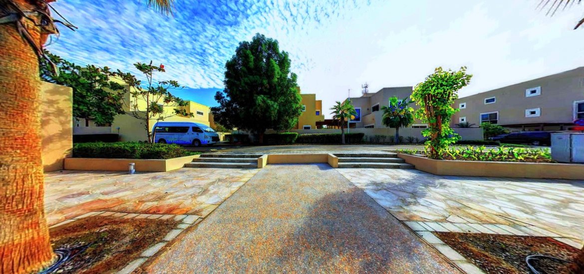 Townhouse for sale in Al Raha Gardens, Abu Dhabi, UAE 3 bedrooms, 255 sq.m. No. 1174 - photo 8