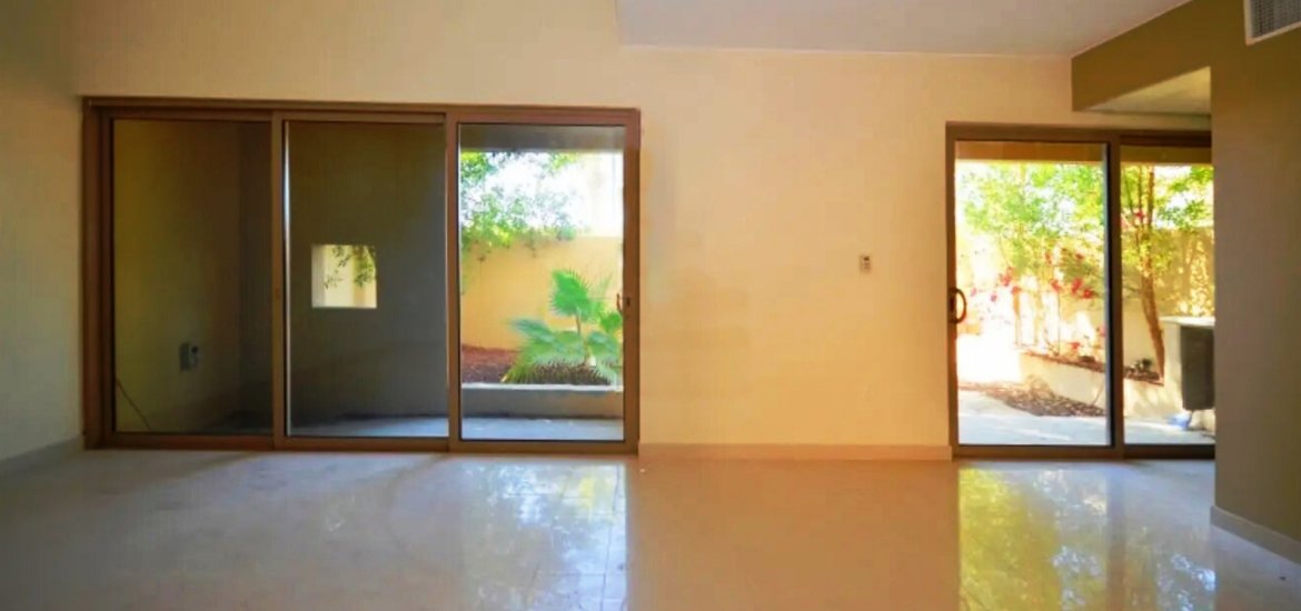 Townhouse for sale in Al Raha Gardens, Abu Dhabi, UAE 3 bedrooms, 255 sq.m. No. 1174 - photo 4