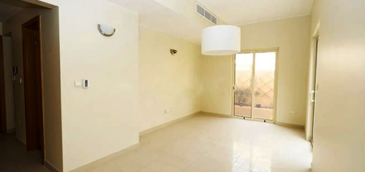 Villa for sale in Al Raha Gardens, Abu Dhabi, UAE 3 bedrooms, 360 sq.m. No. 1177 - photo 1