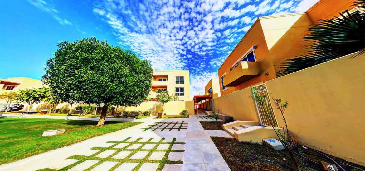 Townhouse for sale in Al Raha Gardens, Abu Dhabi, UAE 4 bedrooms, 278 sq.m. No. 1208 - photo 6
