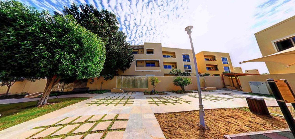 Townhouse for sale in Al Raha Gardens, Abu Dhabi, UAE 4 bedrooms, 255 sq.m. No. 1206 - photo 8